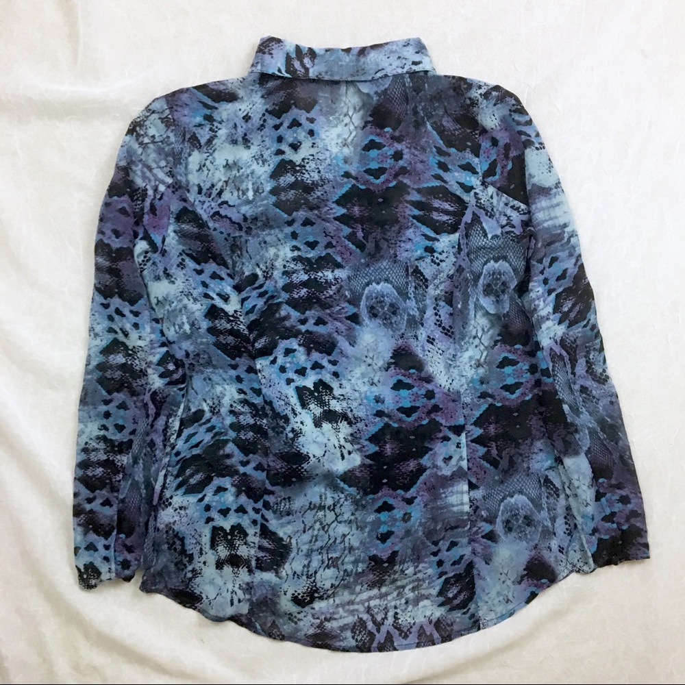 CAbi Button up Blouse - Picture 5 of 5
